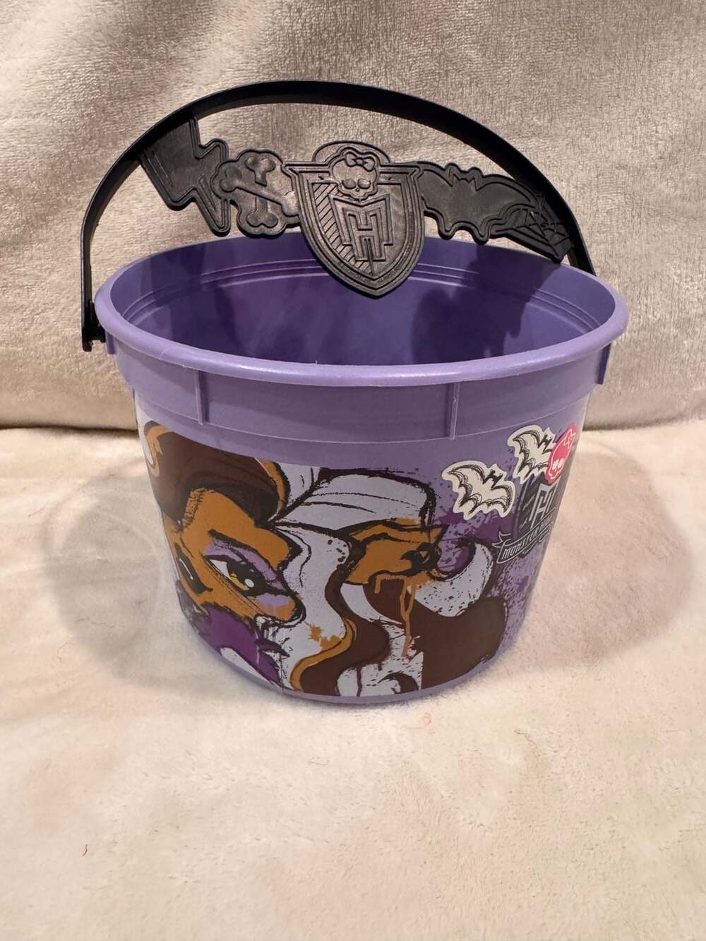 Monster High Clawdeen Wolf McDonald's Happy Meal Halloween Candy Pail Bucket